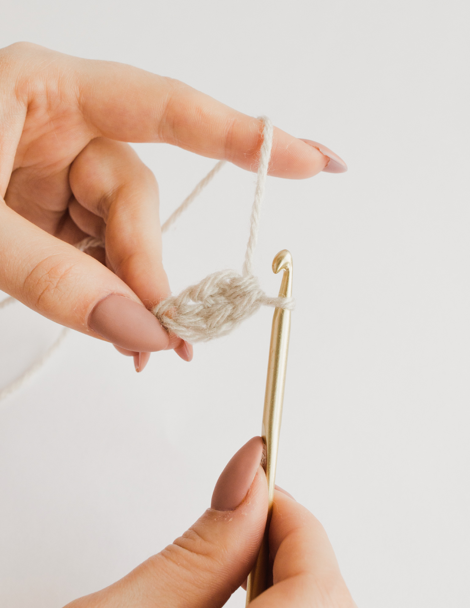 How to Work the Foundation Double Crochet (FDC) Stitch and When to Use