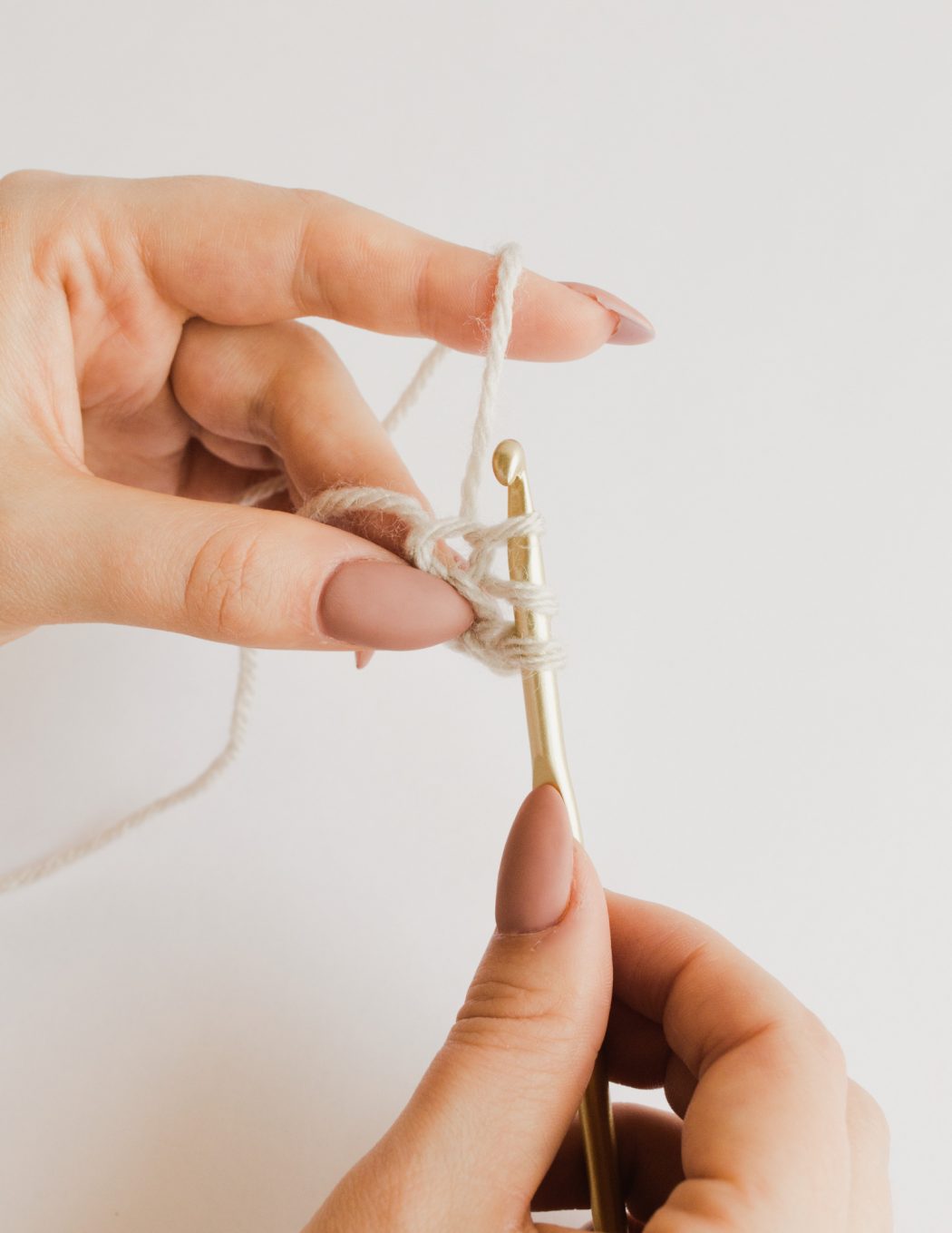 How to Work the Foundation Double Crochet (FDC) Stitch and When to Use