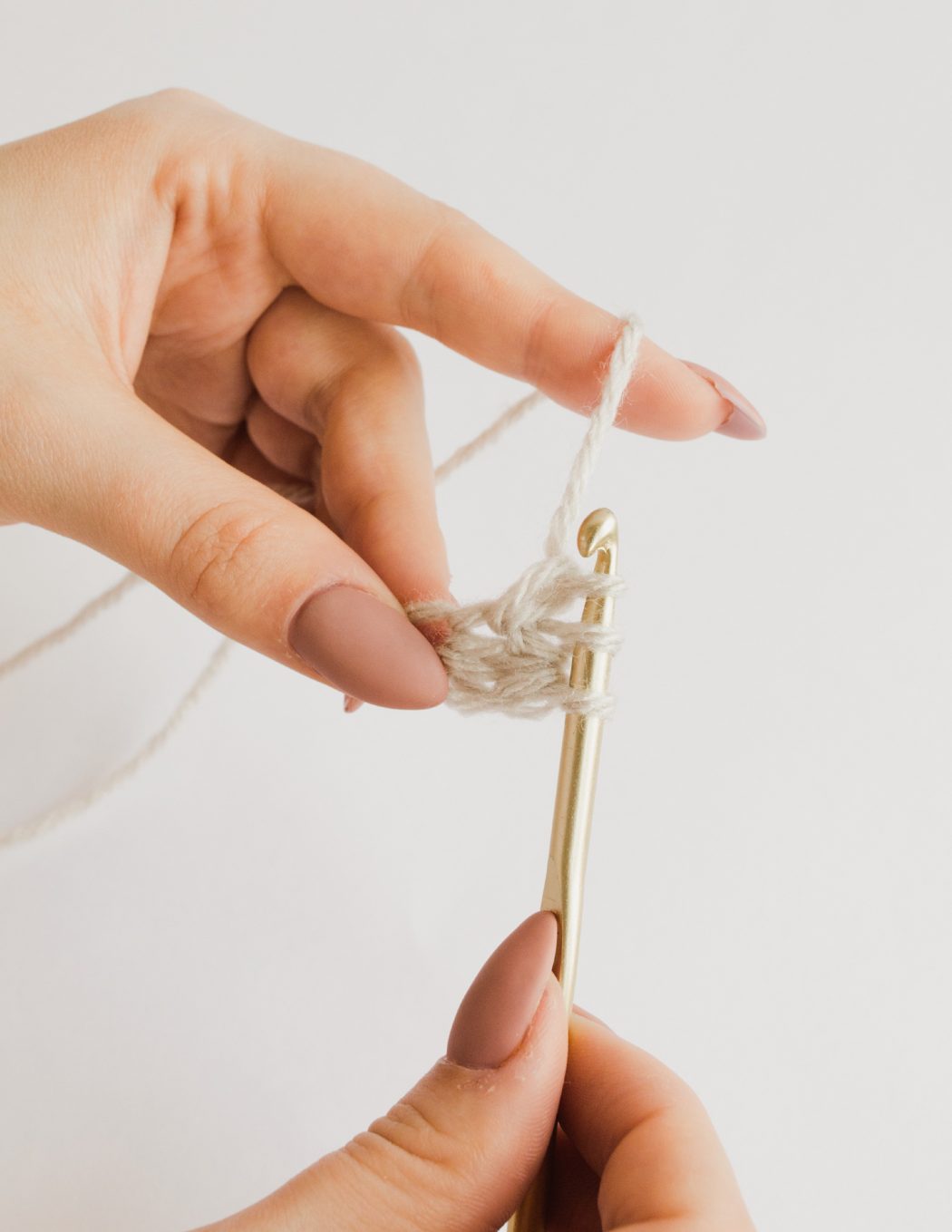 How to Work the Foundation Double Crochet (FDC) Stitch and When to Use