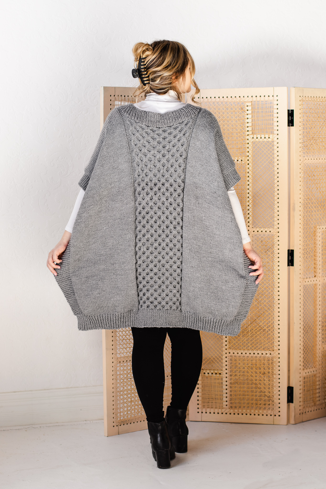 Quail Ridge Poncho – Knitting Pattern for V-Neck Poncho with Honeycomb ...