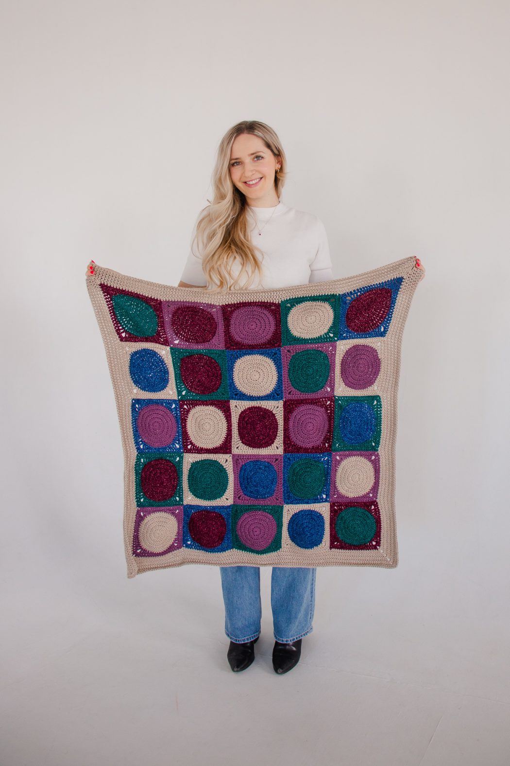 Family Circle Crochet Pattern for Baby Blanket/Throw Using Granny